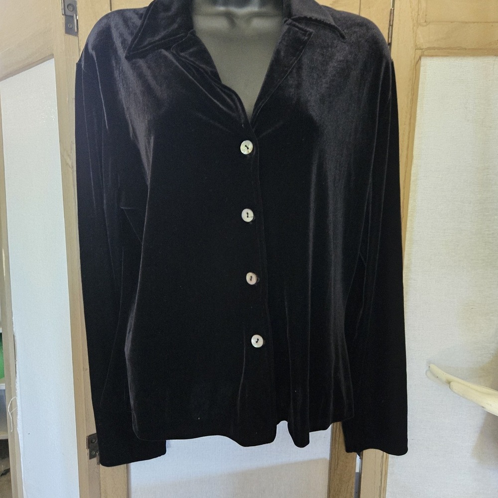 Hanky PANKY Ltd Black Velvet Look Long Sleeve Jacket